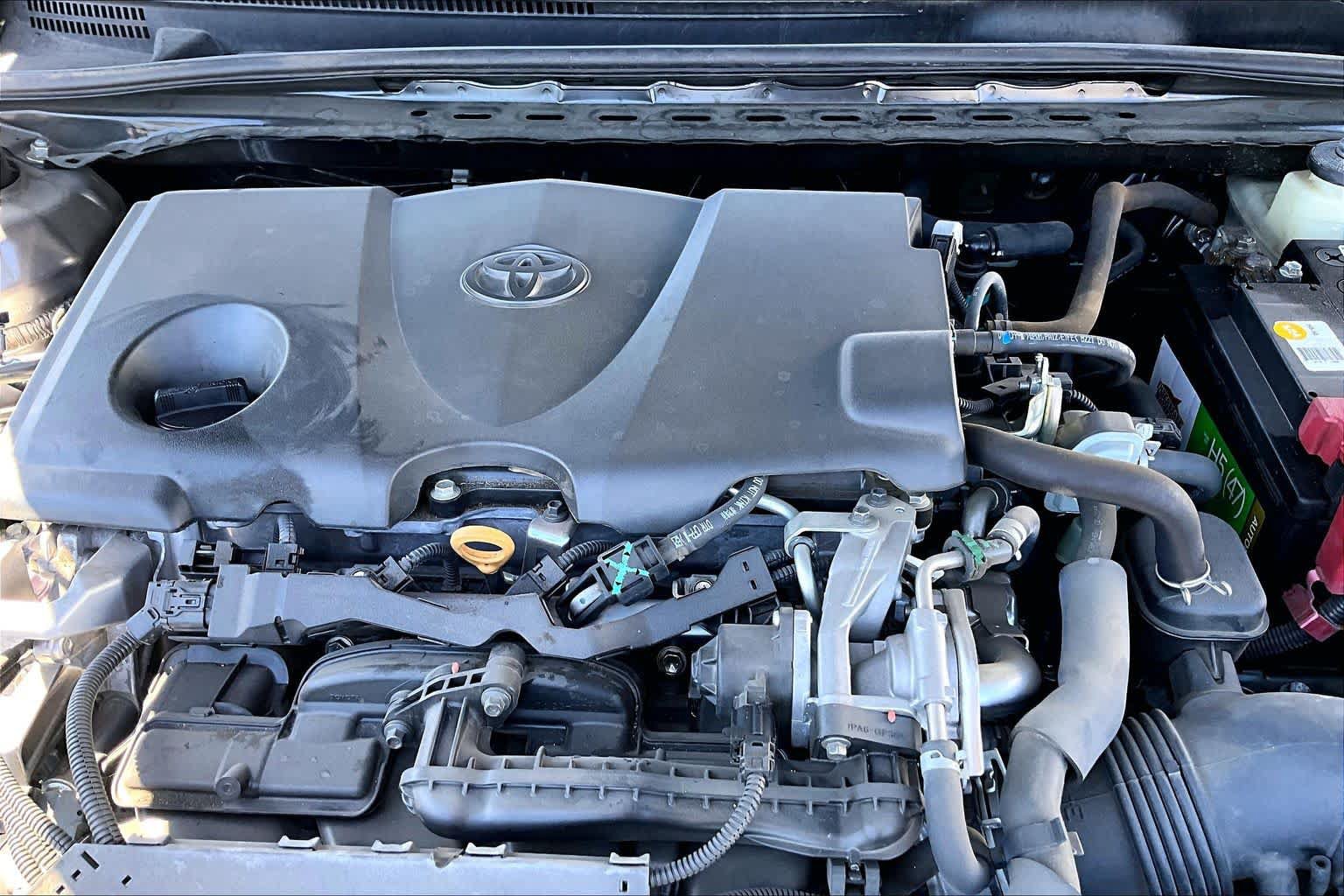 Used 2018 Toyota Camry XSE FWD image 31