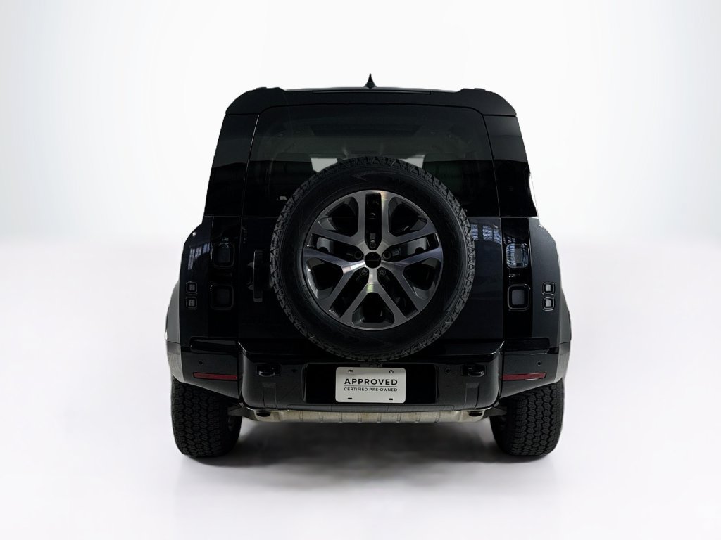 Used 2026 Land Rover Defender 110 X-Dynamic SE AWD/4WD image 4
