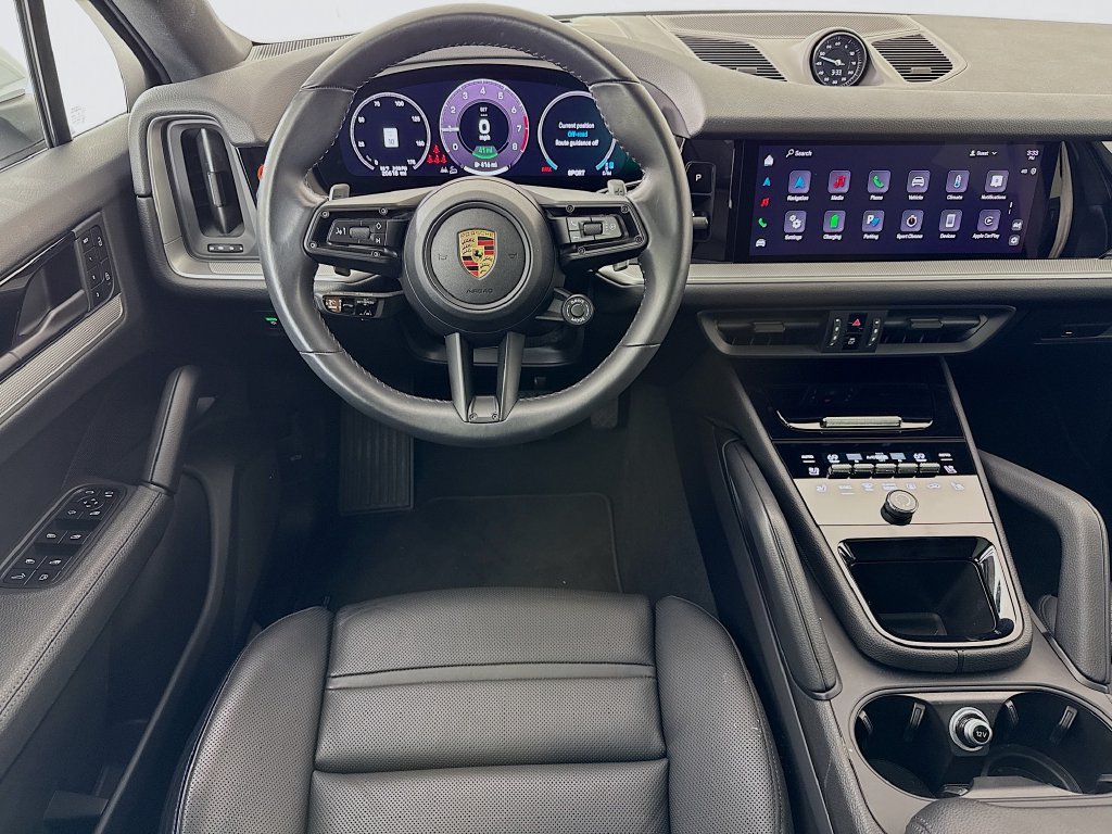 Certified 2024 Porsche Cayenne Coupe AWD/4WD image 25