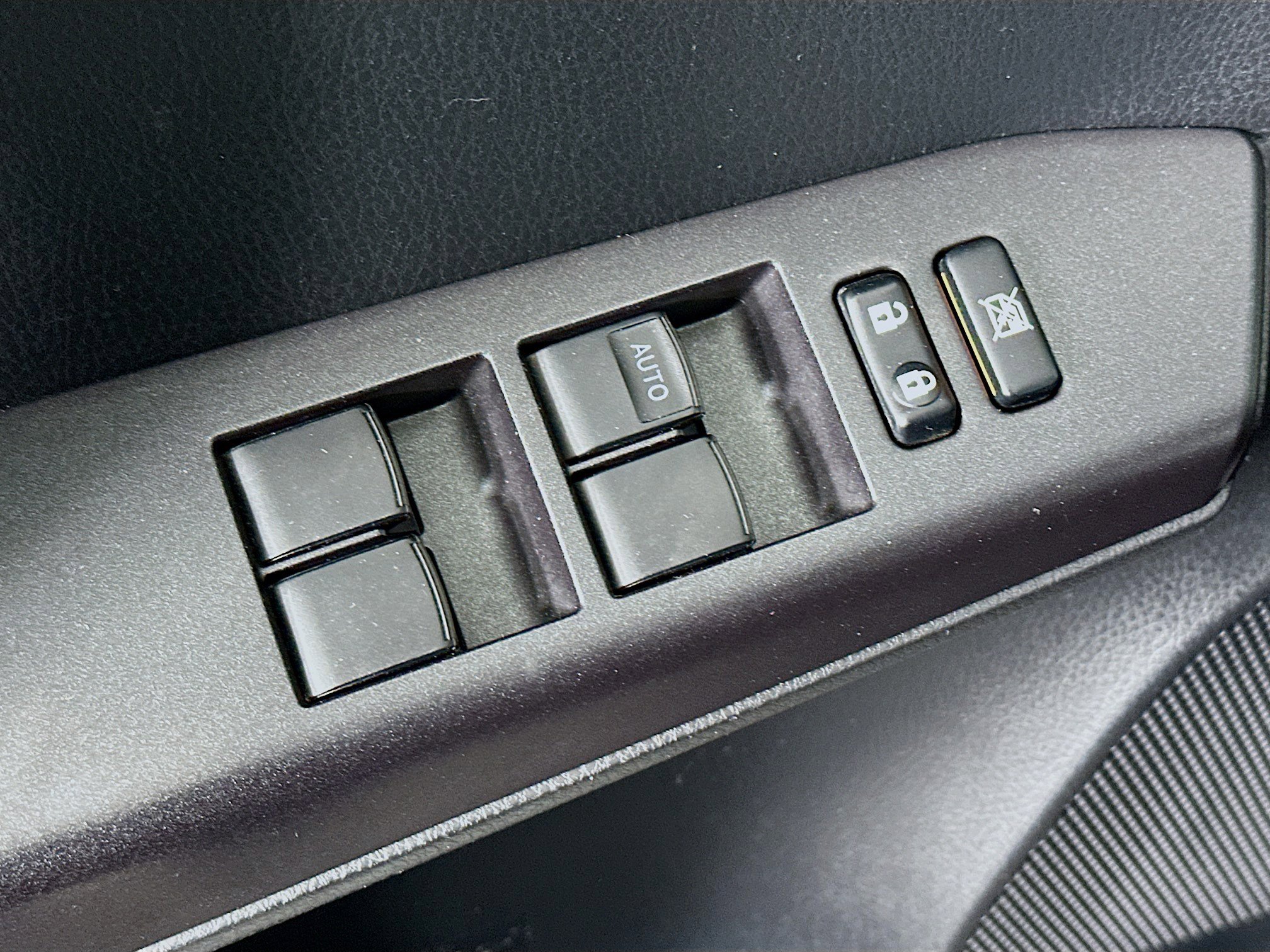 Used 2016 Toyota RAV4 XLE image 15