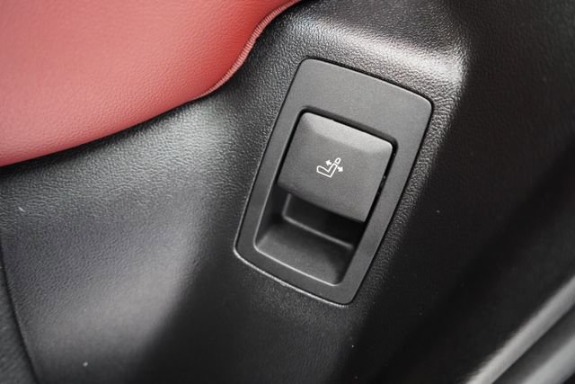 Used 2023 BMW X4 M40i w/ Premium Package image 77
