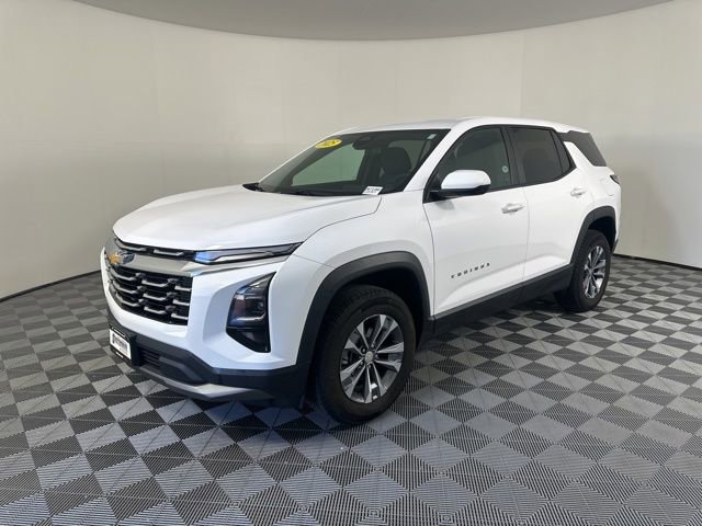 Used 2025 Chevrolet Equinox LT AWD/4WD image 7