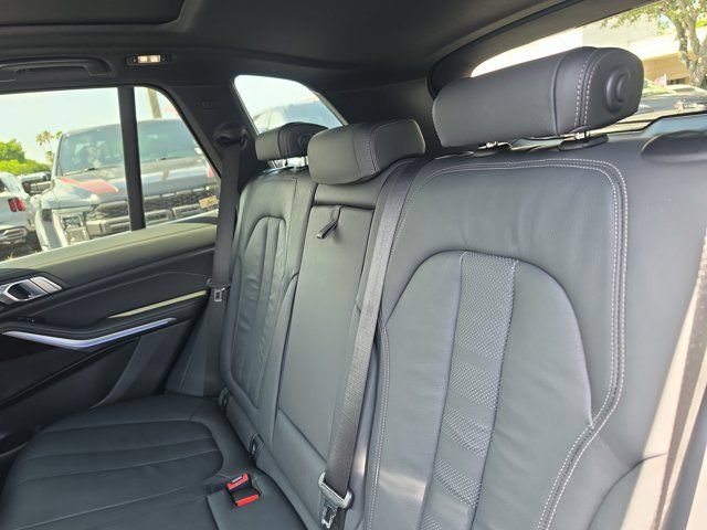 Used 2020 BMW X5 sDrive40i w/ Premium Package RWD image 13