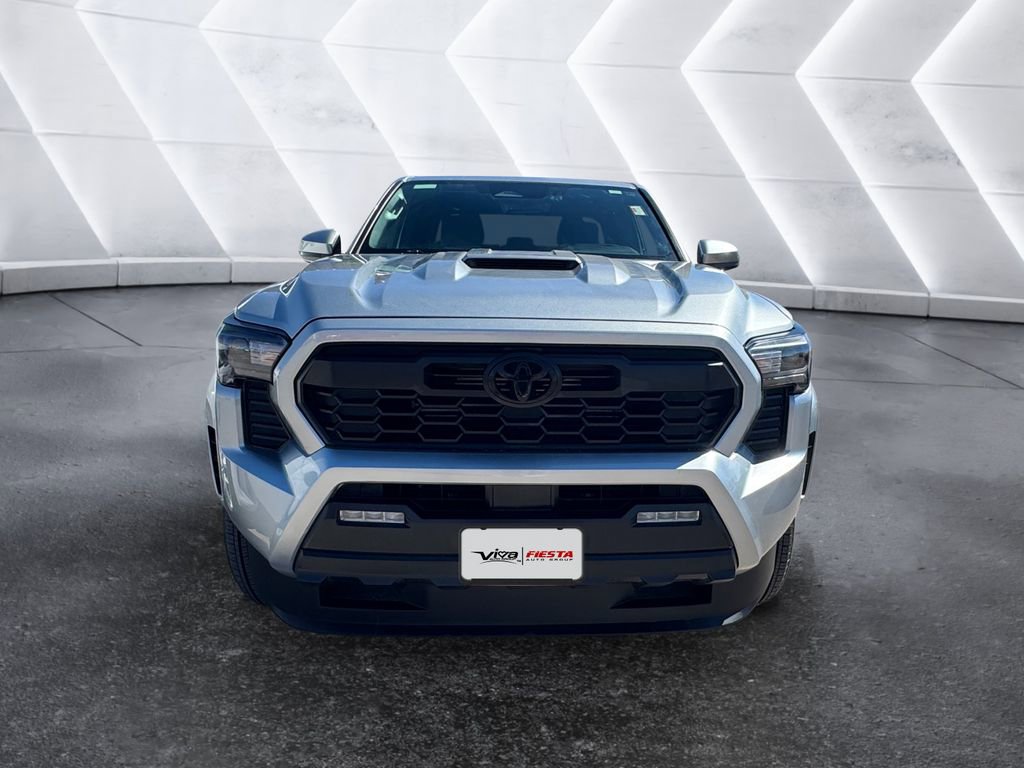 Used 2024 Toyota Tacoma TRD Sport image 2