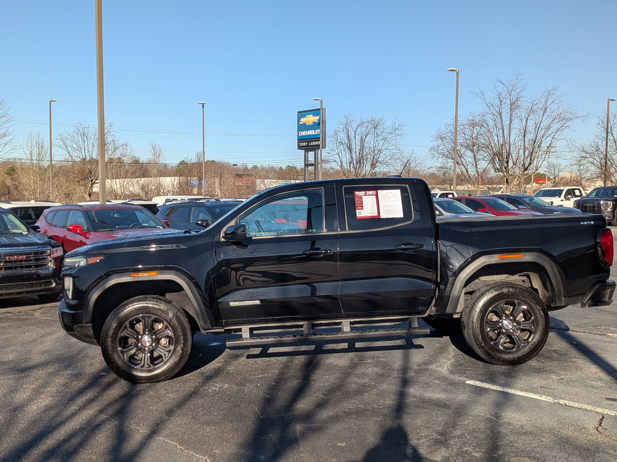 Used 2023 GMC Canyon Elevation w/ Convenience Package image 6