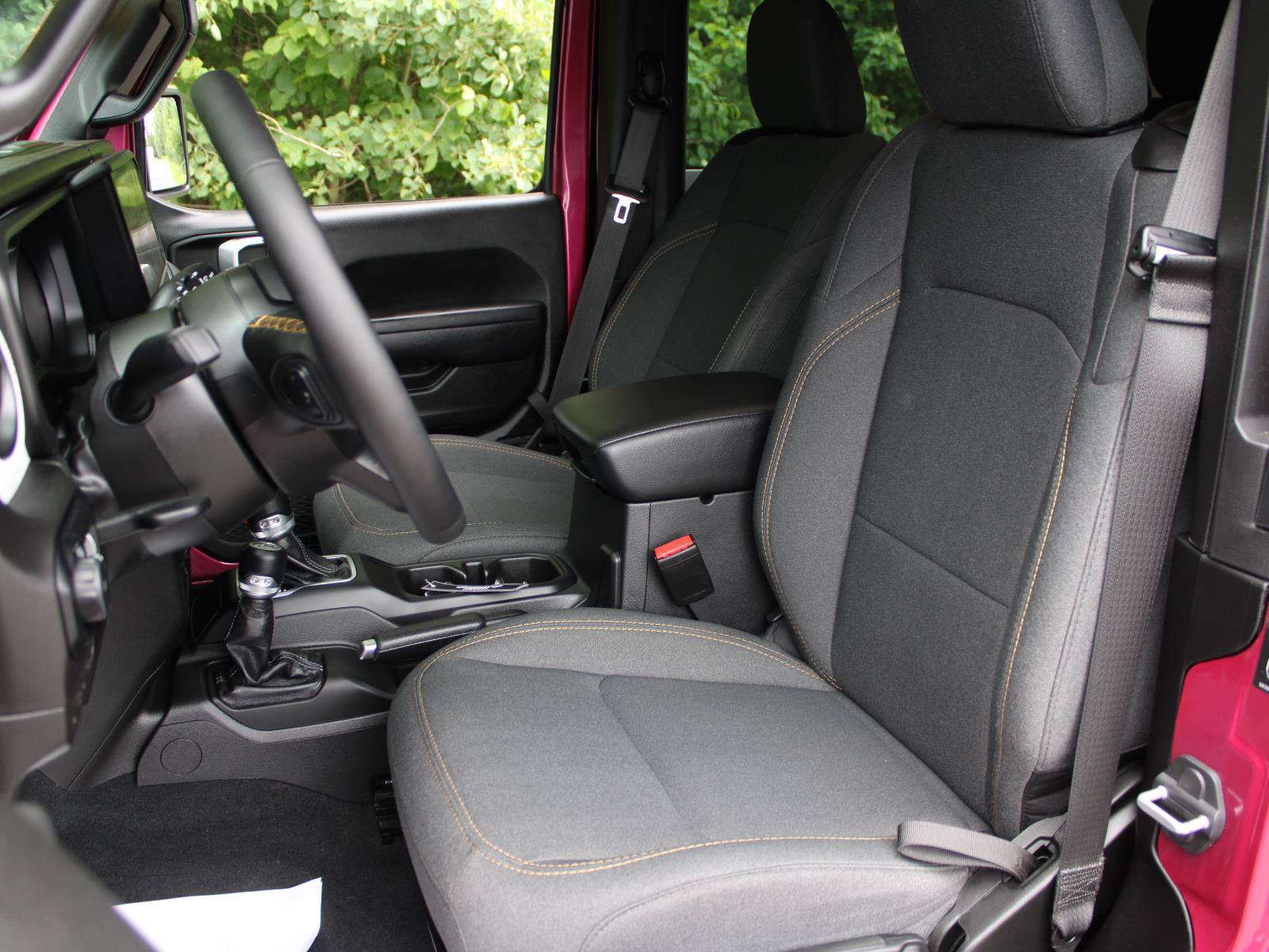 Used 2024 Jeep Wrangler Sport AWD/4WD image 16