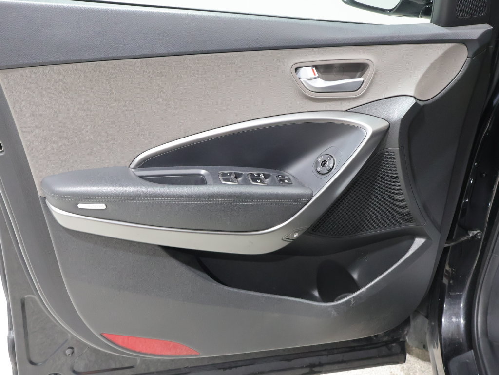 Used 2018 Hyundai Santa Fe Sport w/ 2.4L Value Package 02 AWD/4WD image 13