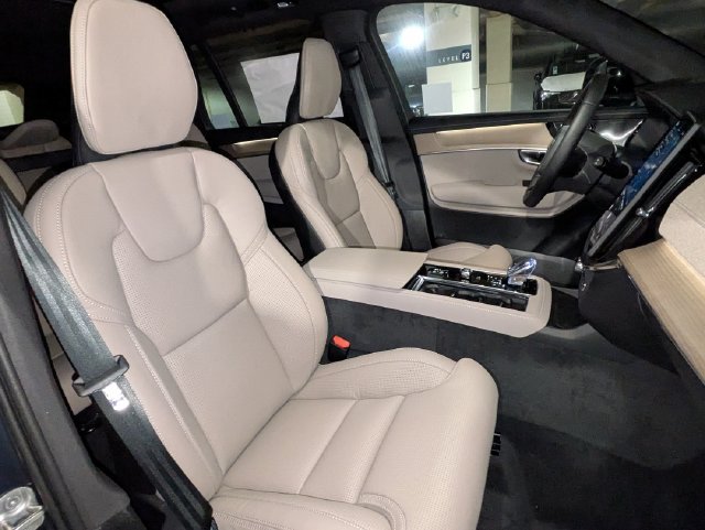 New 2026 Volvo XC90 T8 Ultra w/ Protection Package AWD/4WD image 30