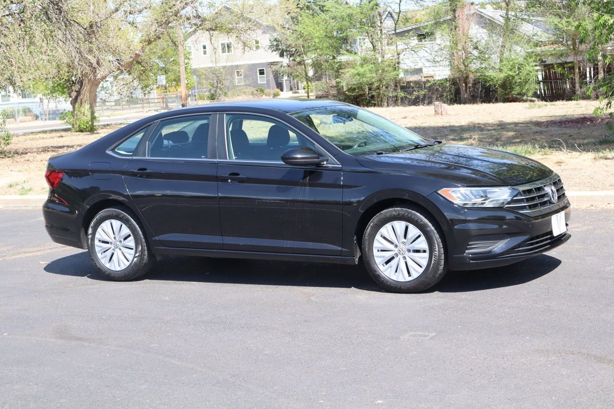 Used 2019 Volkswagen Jetta S FWD image 2