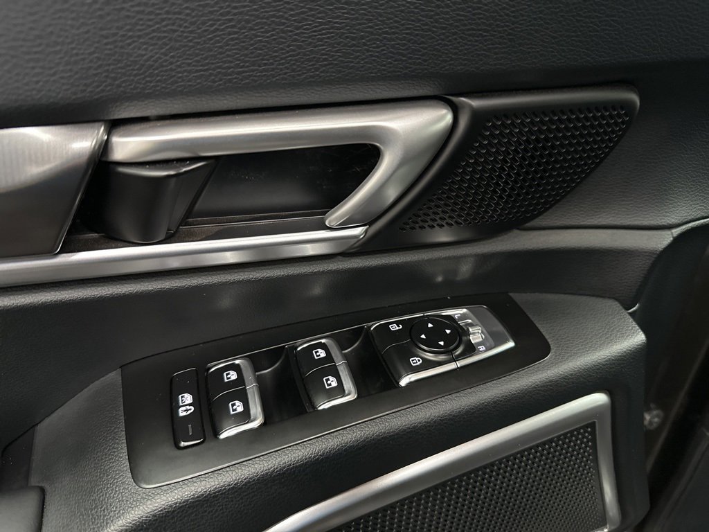 Used 2025 Kia Telluride S image 19