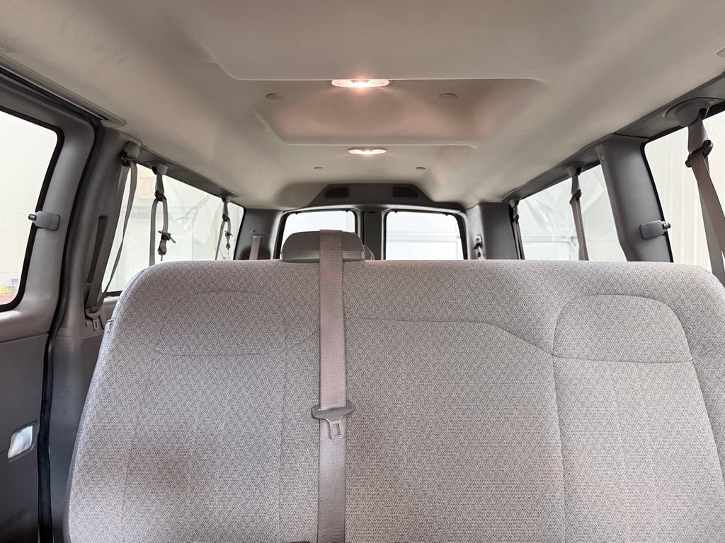 Used 2020 Chevrolet Express 3500 LT w/ LT Preferred Equipment Group RWD image 13