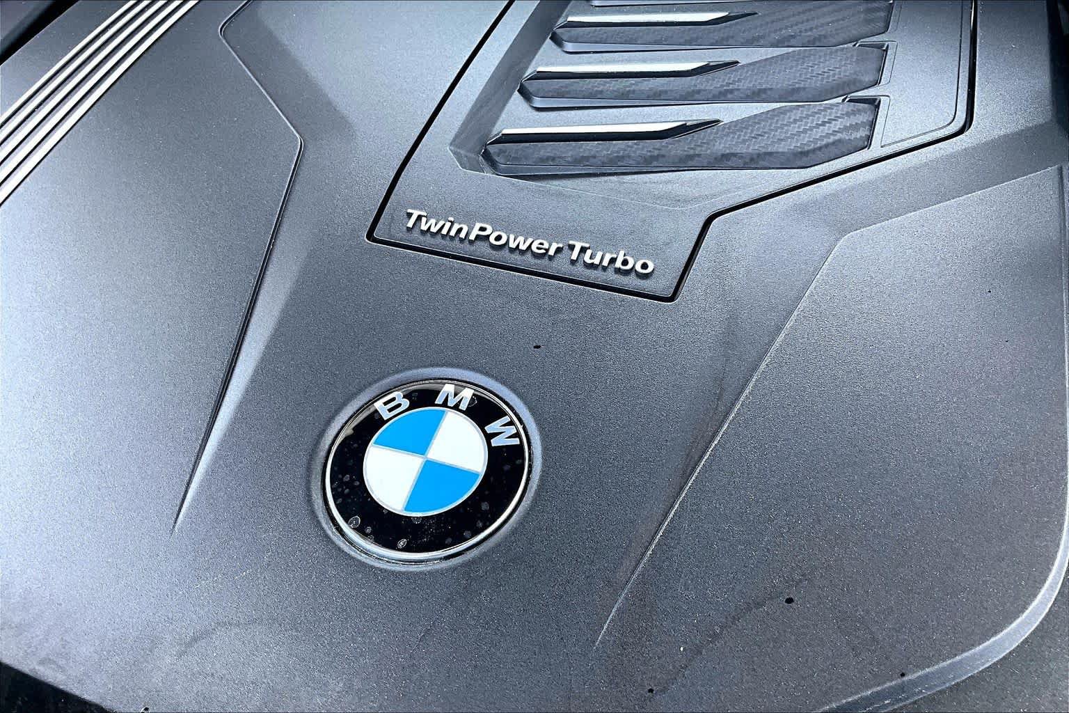 Used 2022 BMW X5 sDrive40i w/ M Sport Package RWD image 33