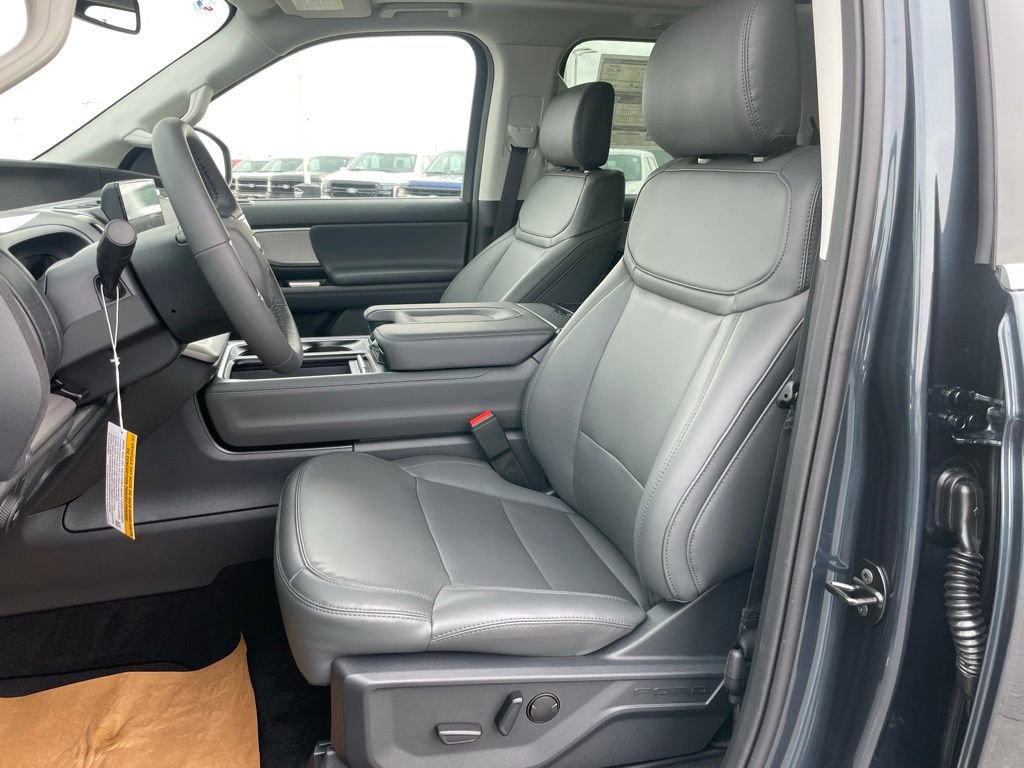 New 2026 Ford Expedition Max Active image 7