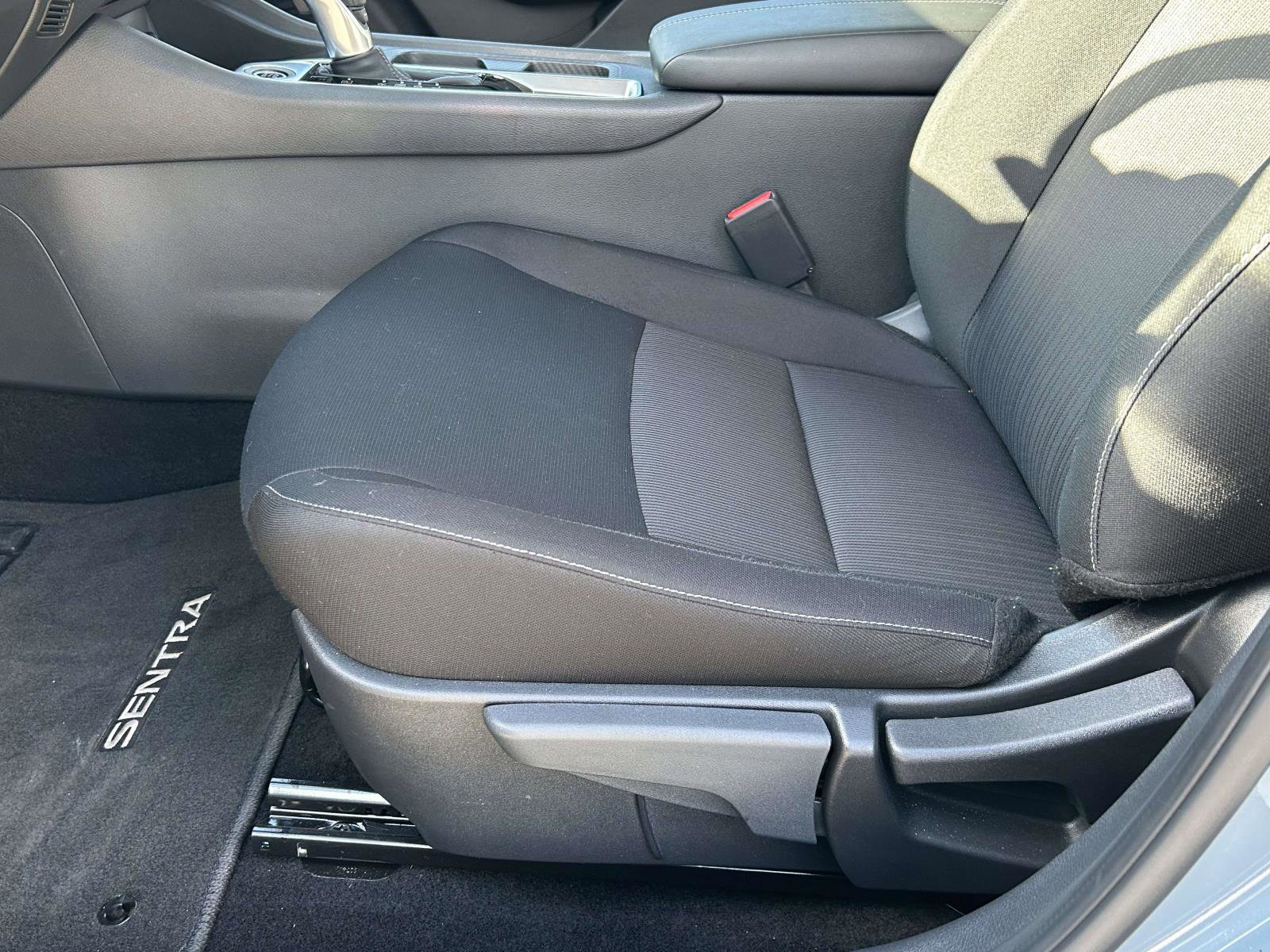 Used 2025 Nissan Sentra SV w/ All-Weather Package image 17