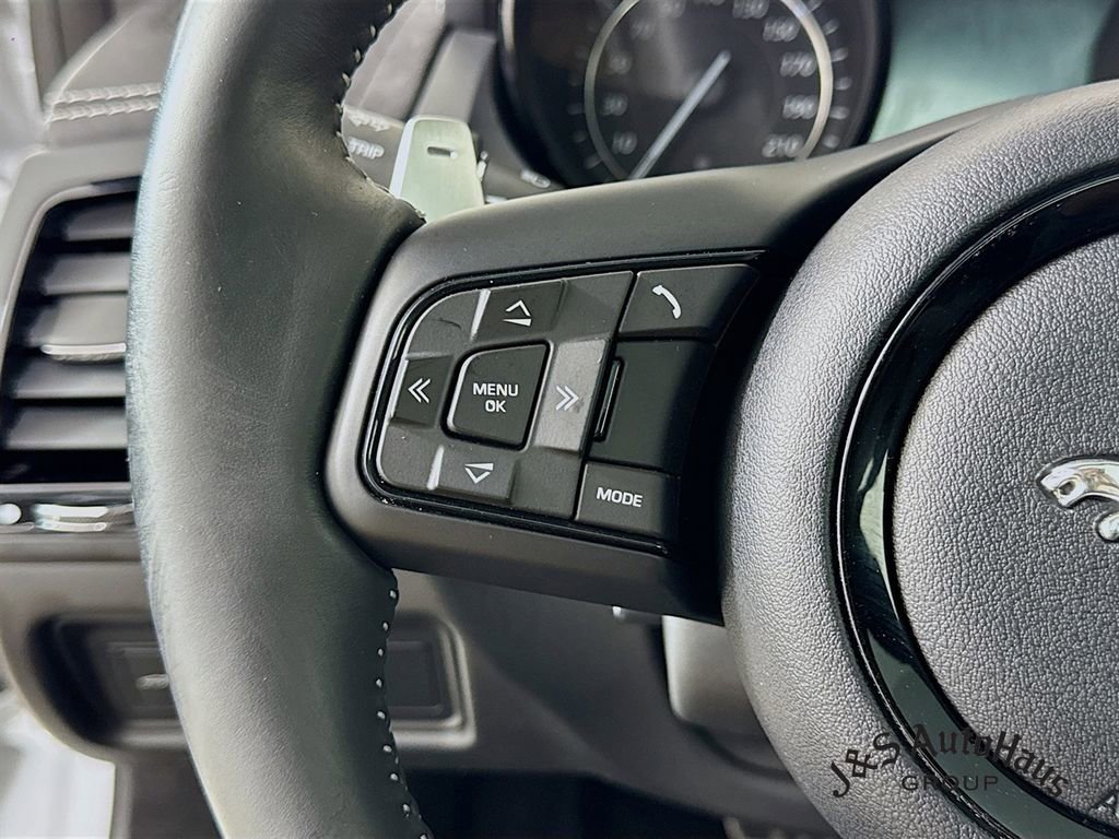 Used 2017 Jaguar F-TYPE SVR image 13