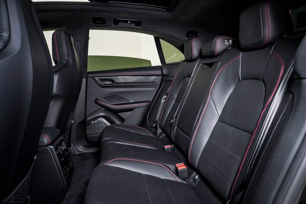 New 2026 Porsche Macan Turbo Electric image 17