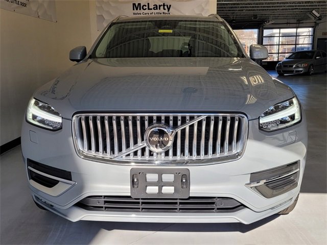 Certified 2025 Volvo XC90 B6 Ultra image 4
