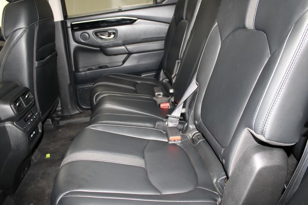 Used 2023 Honda Pilot Touring image 24