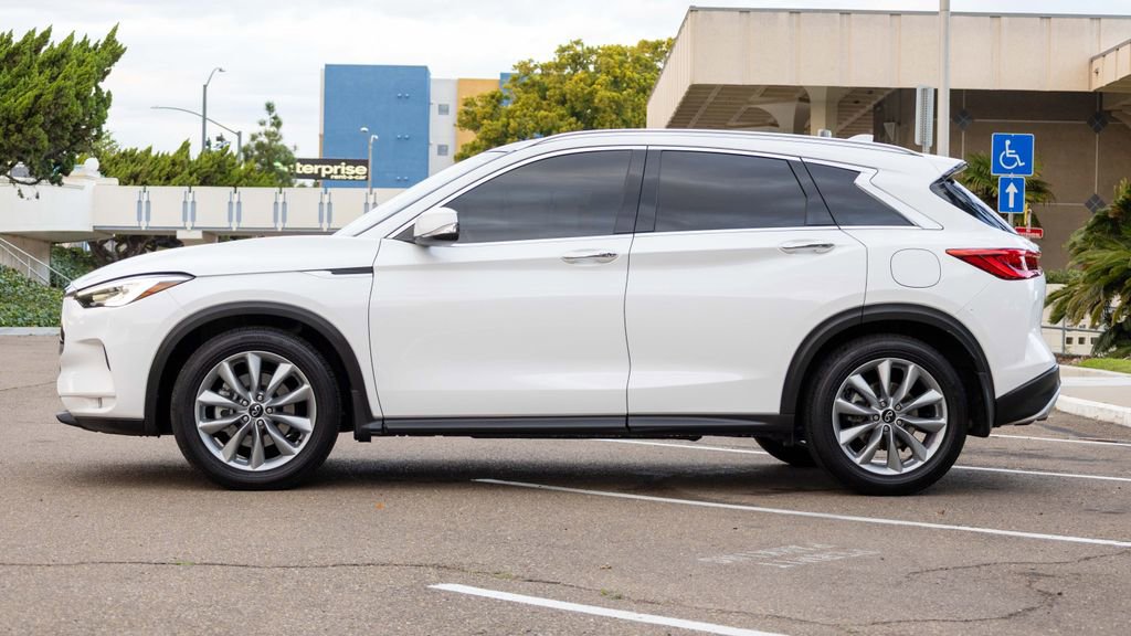 Used 2021 INFINITI QX50 Luxe w/ Cargo Package image 7