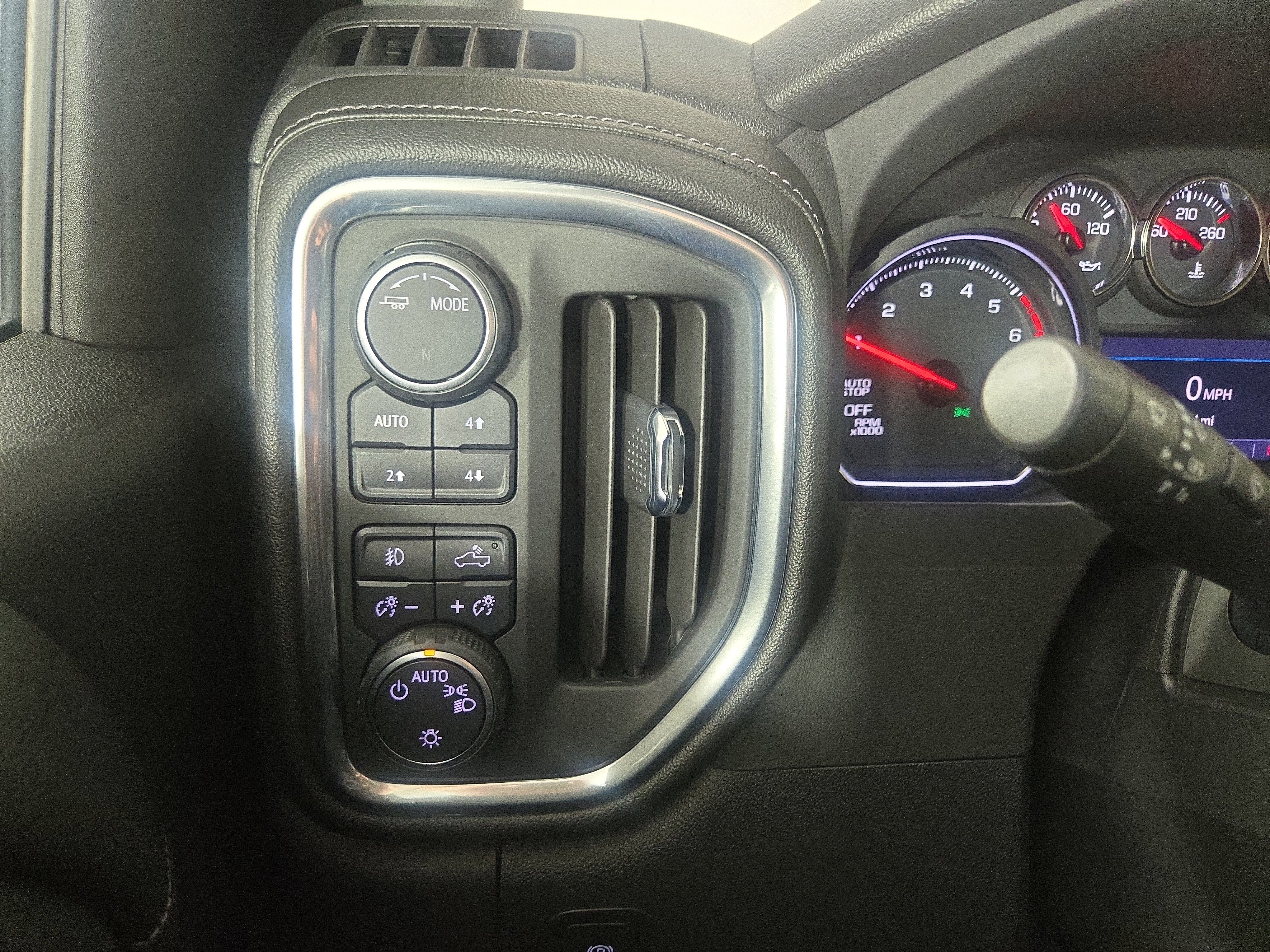 Certified 2022 Chevrolet Silverado 1500 LT Trail Boss w/ Bed Protection Package AWD/4WD image 28