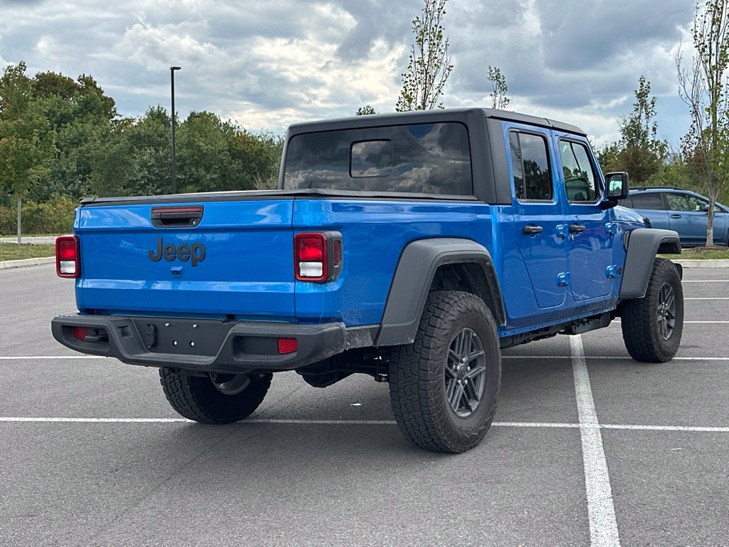 New 2026 Jeep Gladiator Sport AWD/4WD image 7