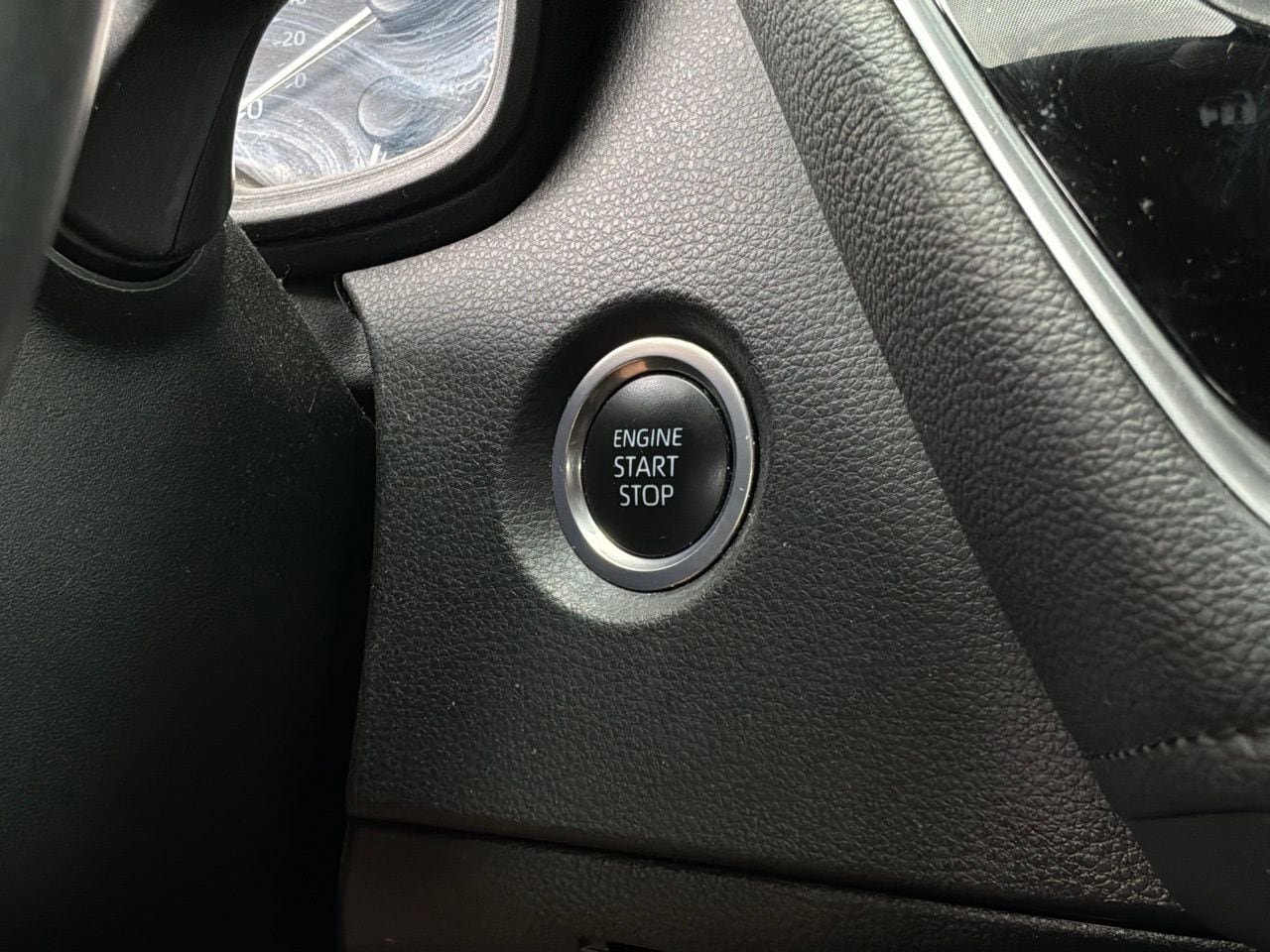 Used 2024 Toyota Corolla SE image 26
