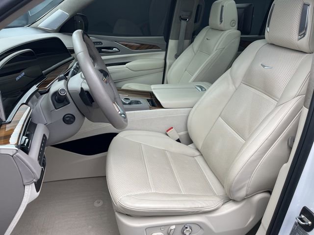 Used 2024 Cadillac Escalade ESV Sport Platinum AWD/4WD image 9