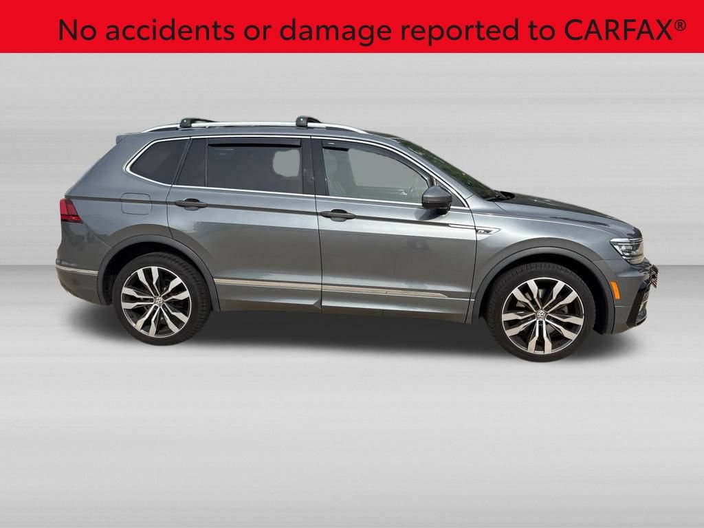 Used 2018 Volkswagen Tiguan SEL Premium w/ R-Line Package FWD image 3