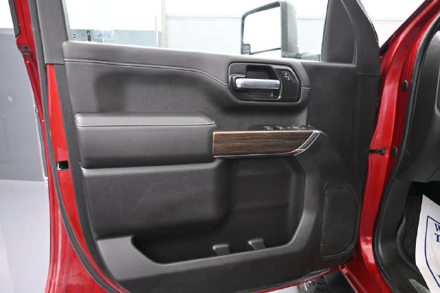 Used 2022 Chevrolet Silverado 2500 LT w/ Convenience Package AWD/4WD image 9