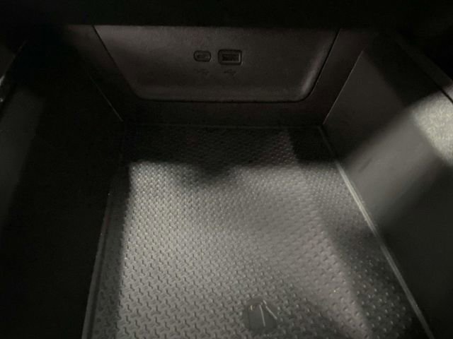 Used 2025 Chevrolet Equinox LT image 17