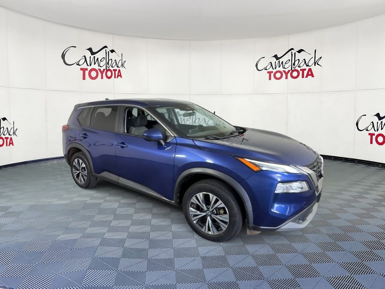 Used 2022 Nissan Rogue SV AWD/4WD image 5