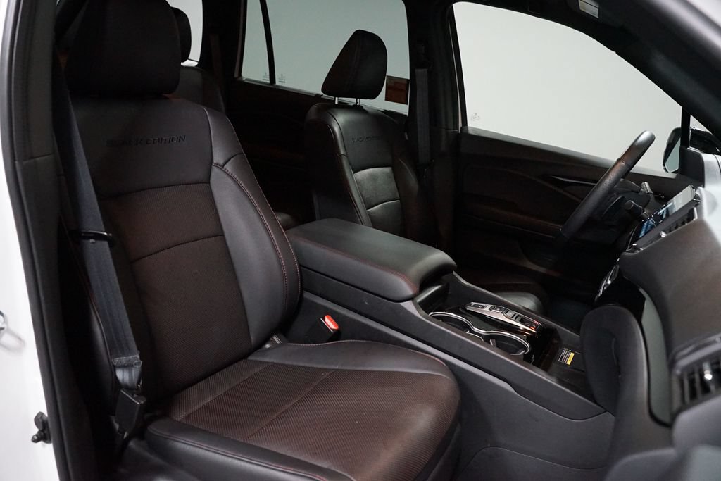 Used 2024 Honda Passport Black Edition image 27