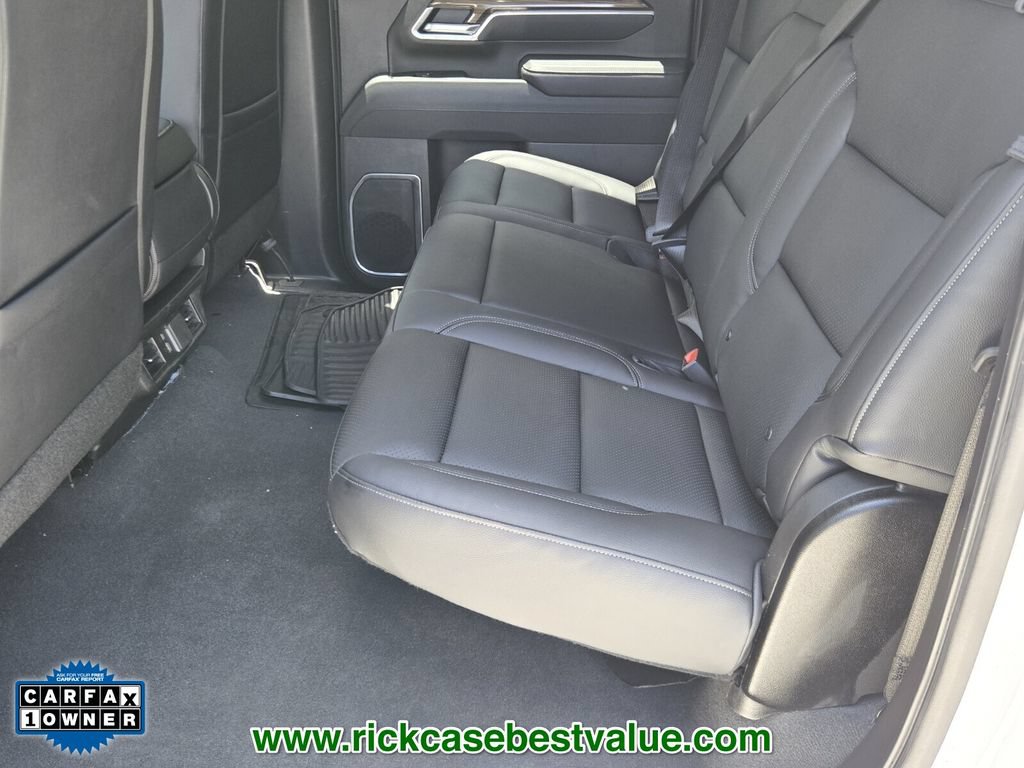 Used 2025 Chevrolet Silverado 2500 LT w/ Convenience Package AWD/4WD image 11