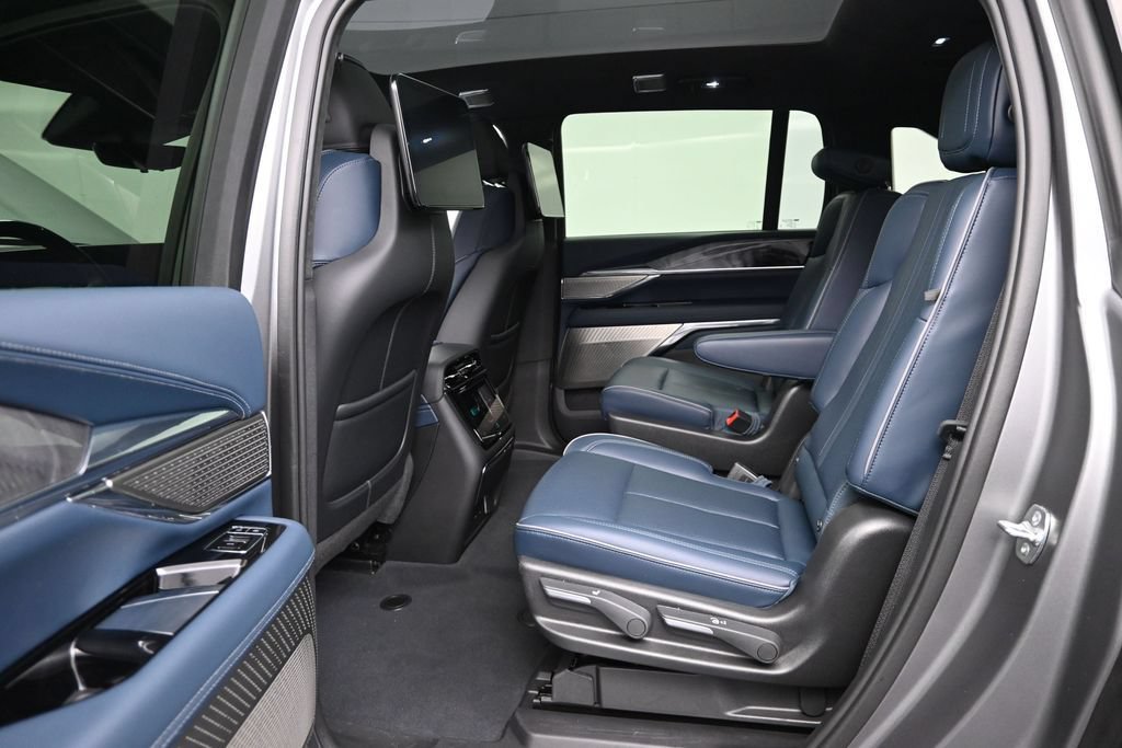 Certified 2026 Cadillac Escalade IQ Sport 2 AWD/4WD image 11