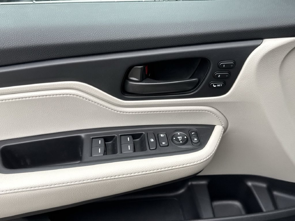 Used 2025 Honda Odyssey EX-L image 15