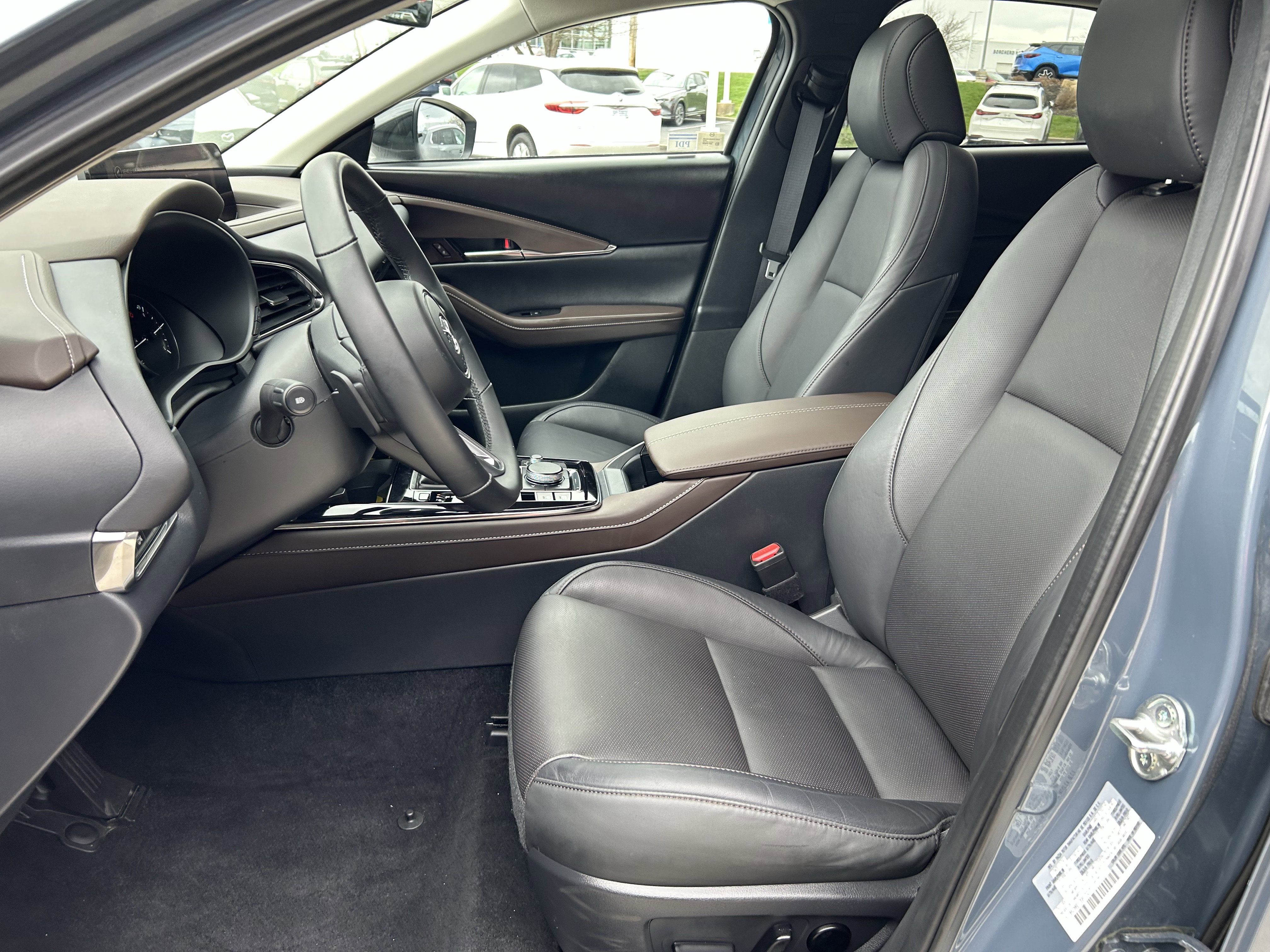 Certified 2025 MAZDA CX-30 2.5 Turbo w/ Premium Package image 23