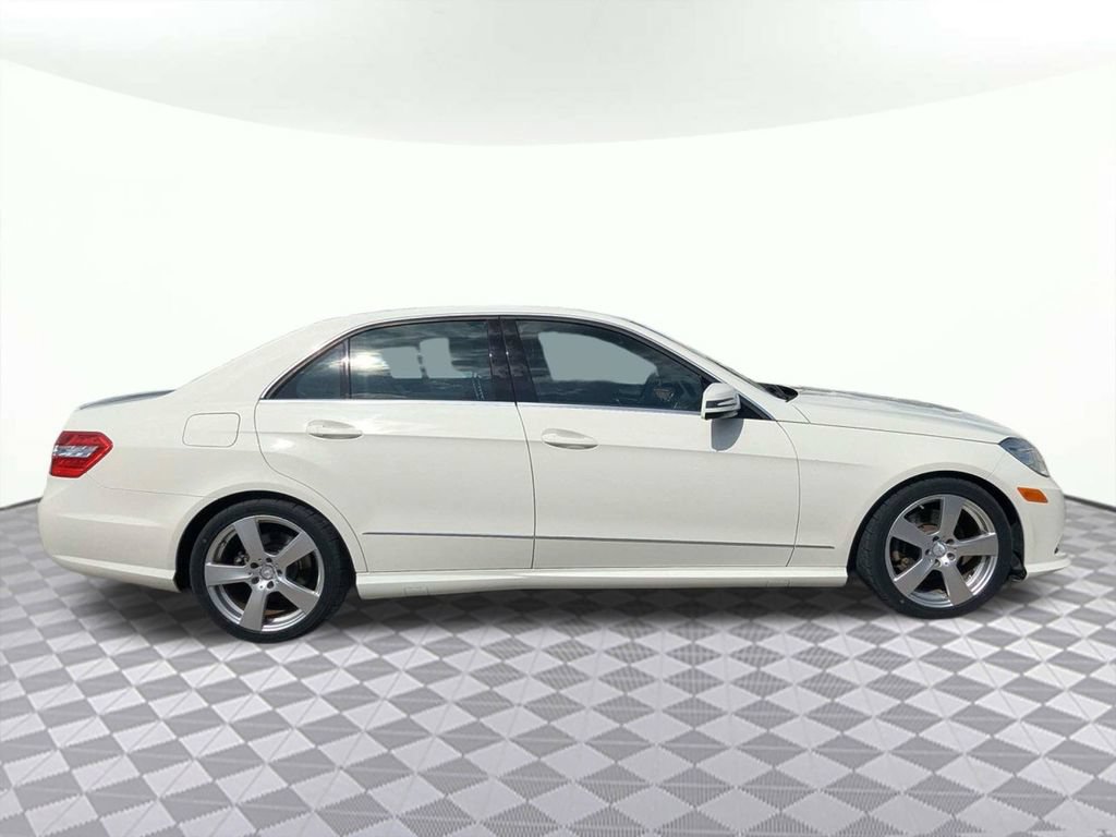 Used 2011 Mercedes-Benz E 350 Sedan image 2