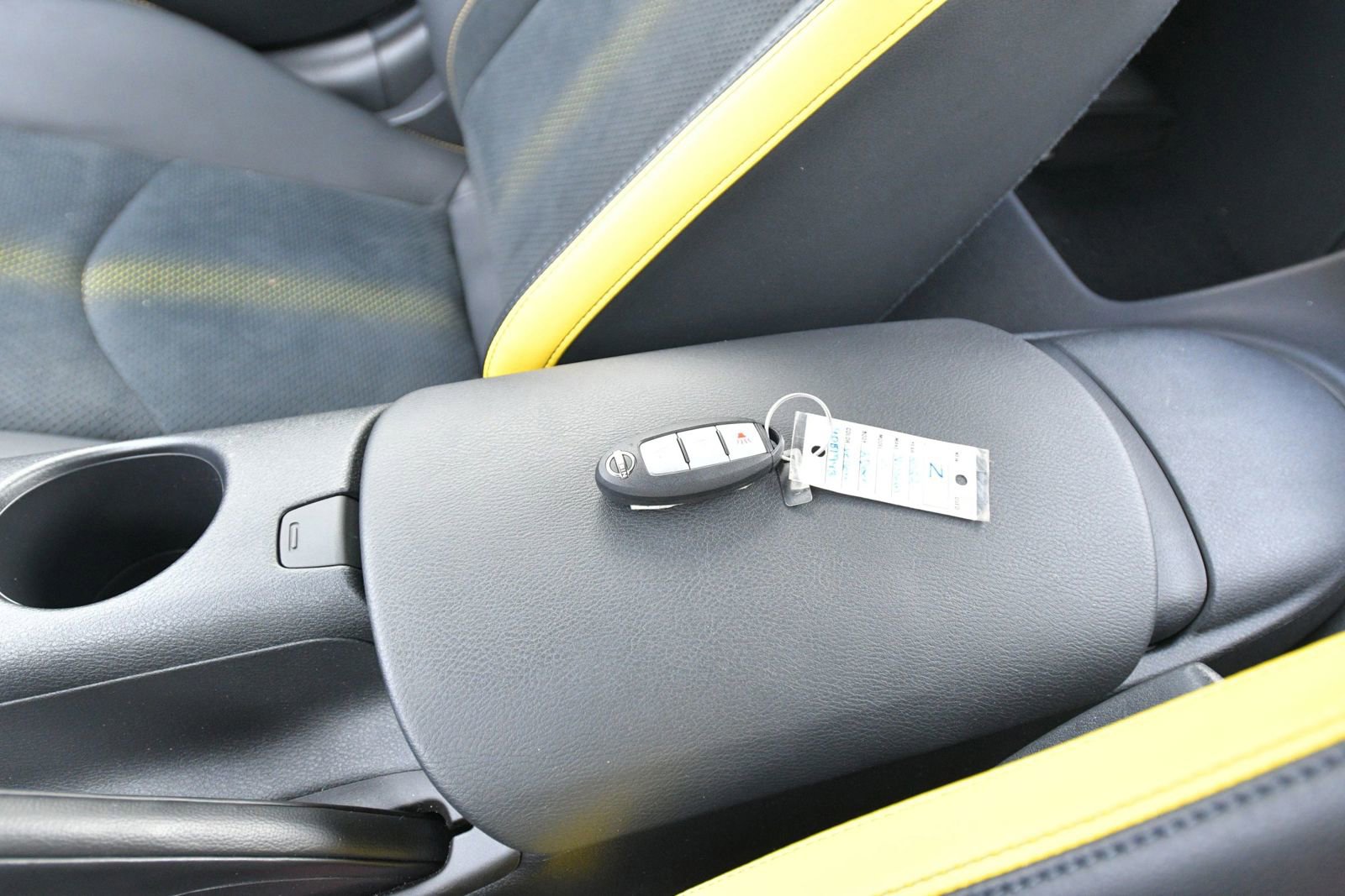 Used 2023 Nissan Z w/ Floor Mat Package (L93) image 29