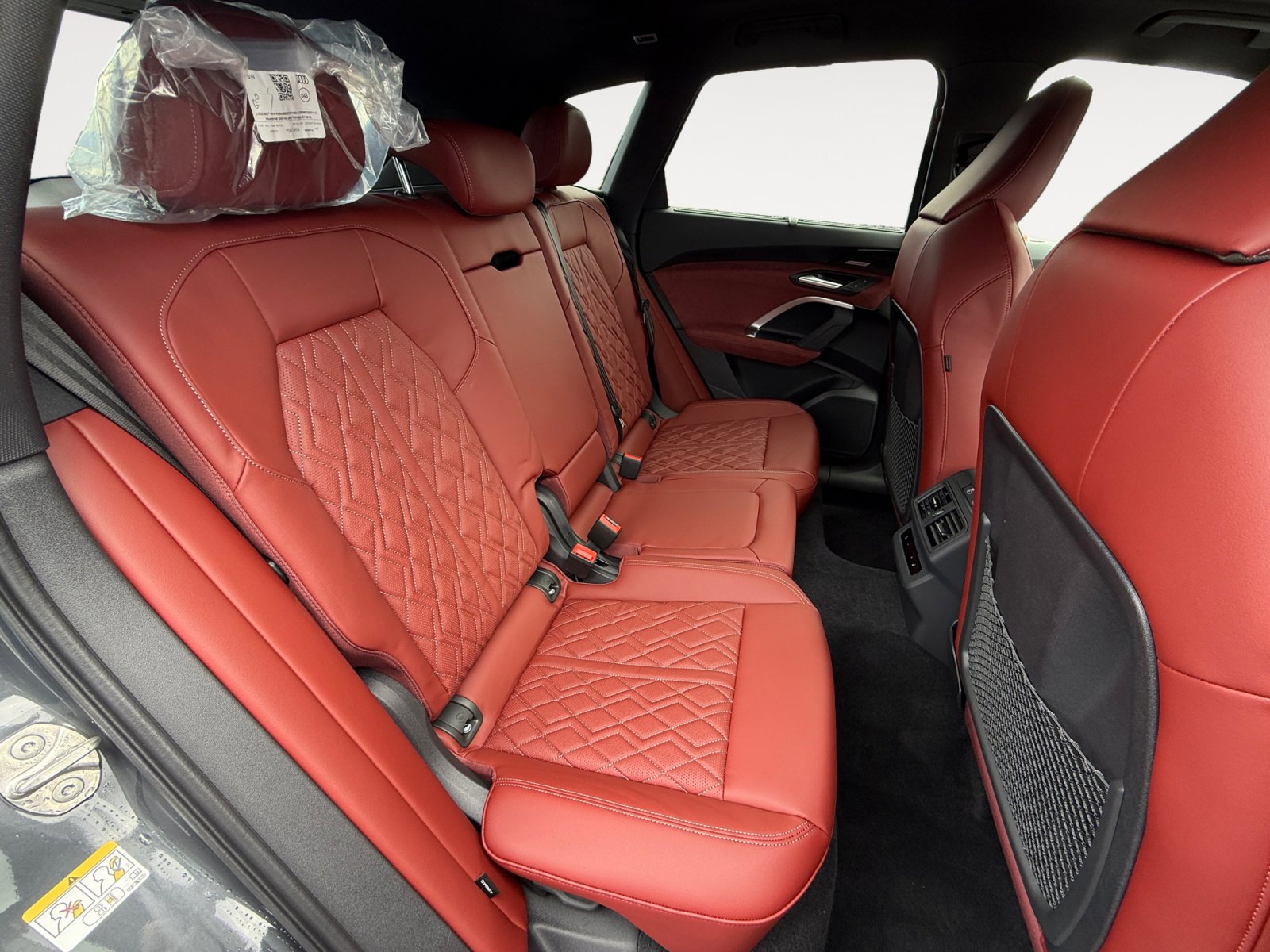 New 2025 Audi SQ5 Prestige image 18