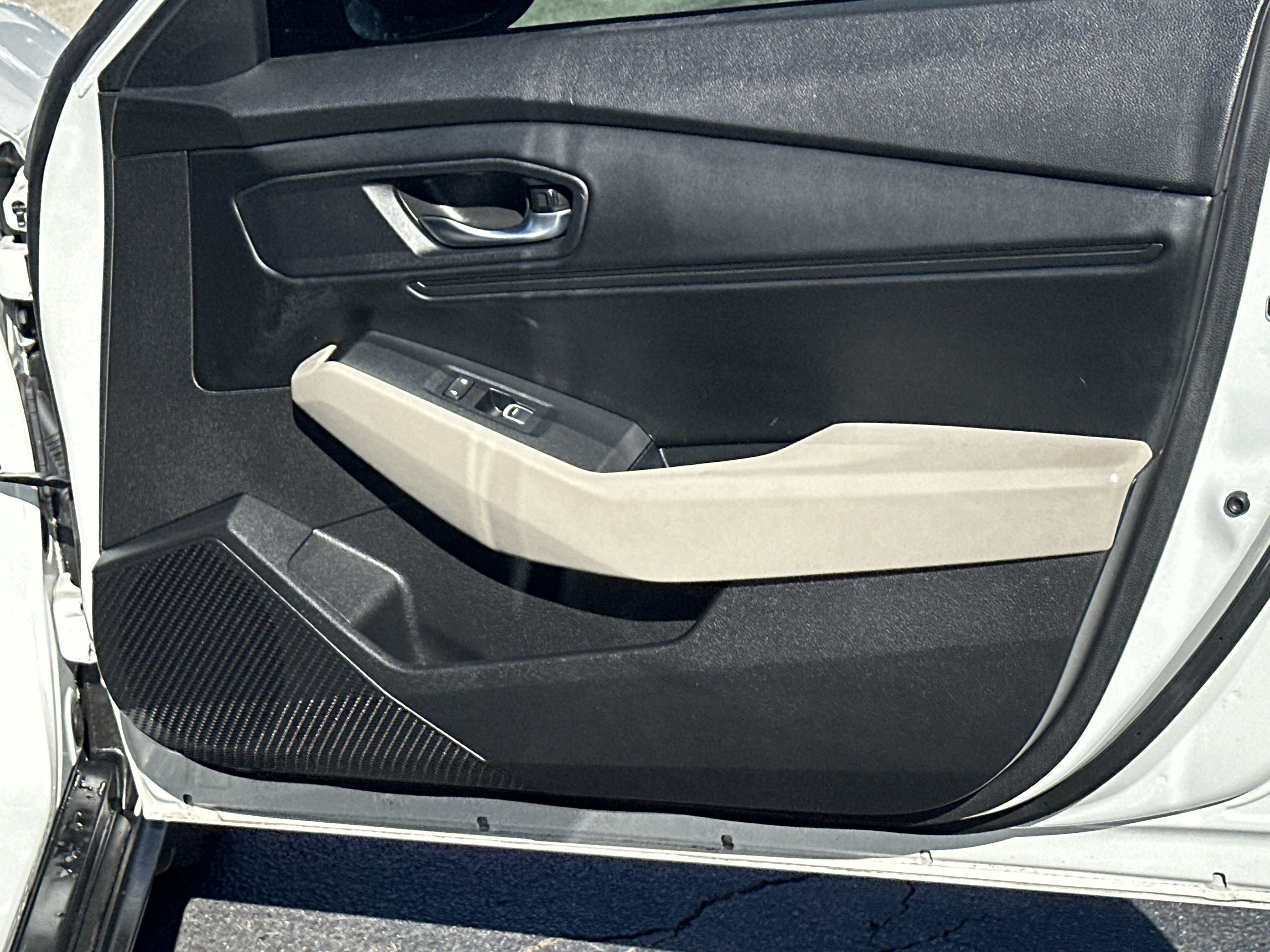 Used 2024 Honda Accord EX image 16