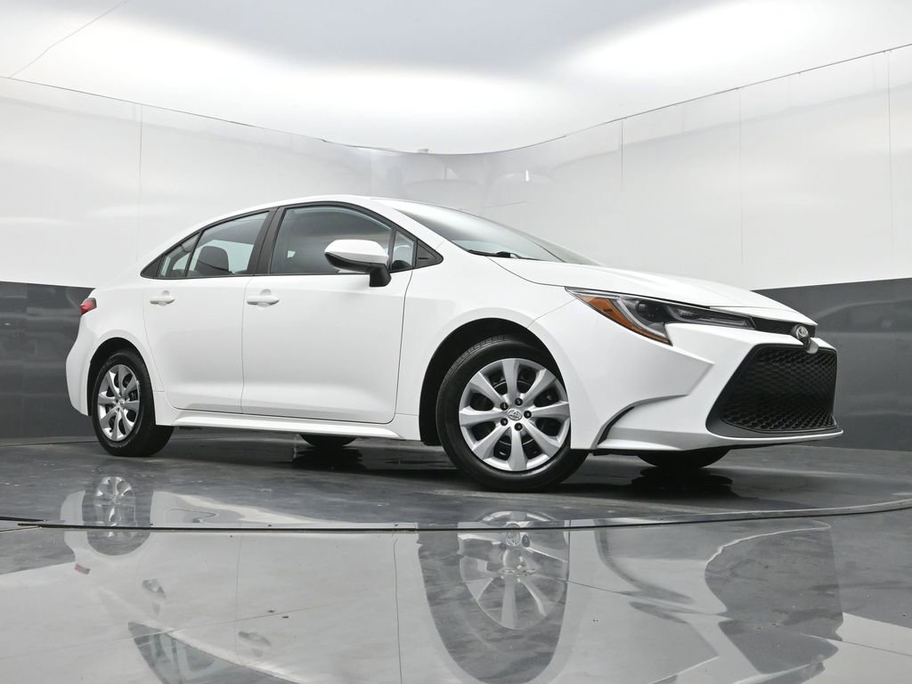 Used 2022 Toyota Corolla LE FWD image 22