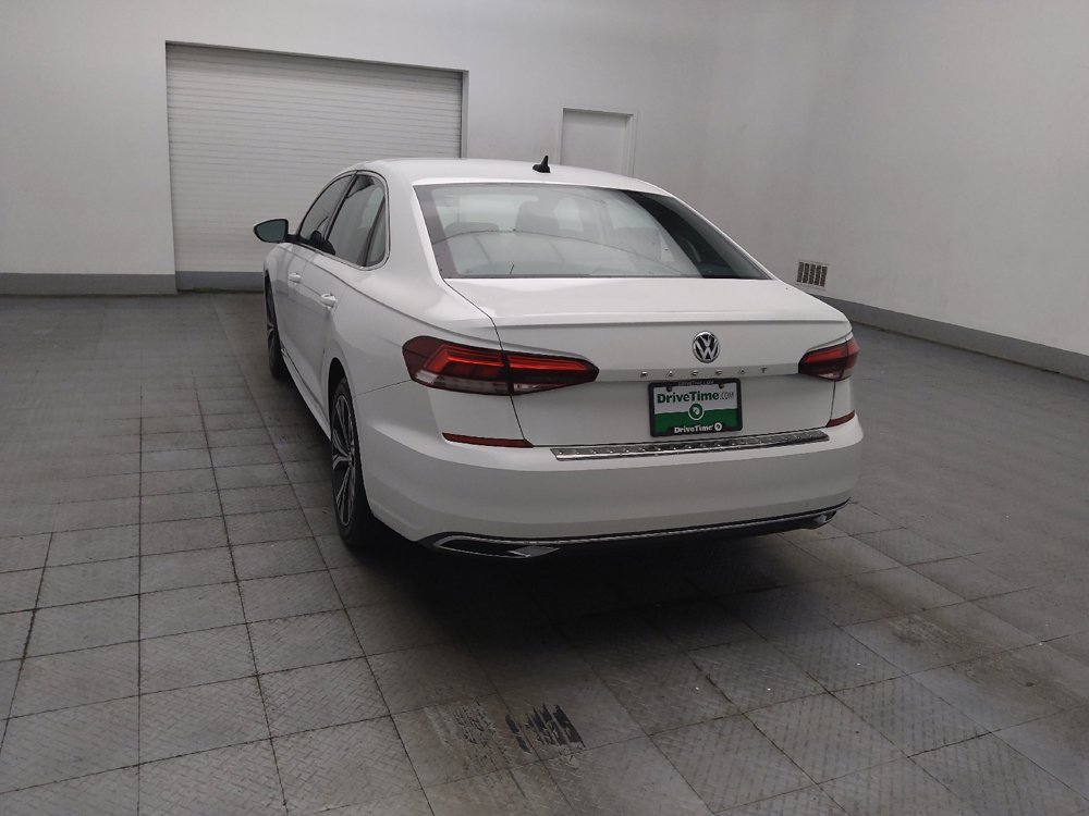 Used 2021 Volkswagen Passat 2.0T SE FWD image 5