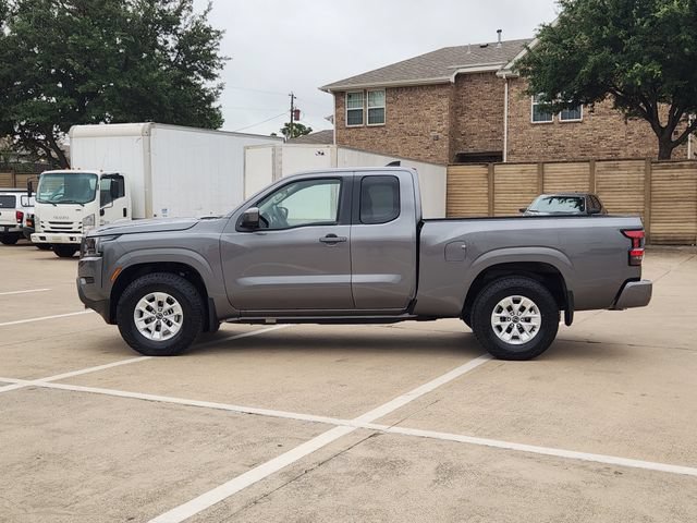 Used 2024 Nissan Frontier SV w/ Tow Package RWD image 12