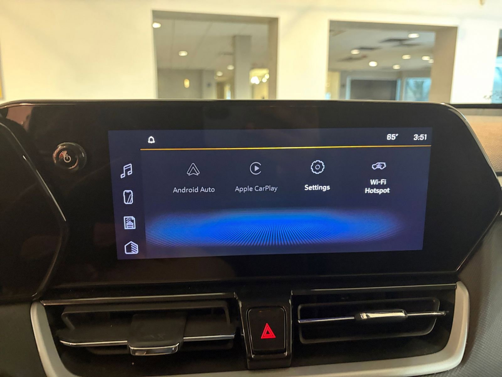 Used 2025 Chevrolet TrailBlazer LT image 21