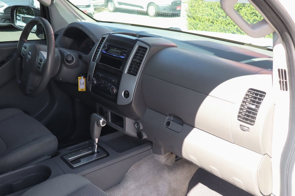 Used 2016 Nissan Frontier SV RWD image 36