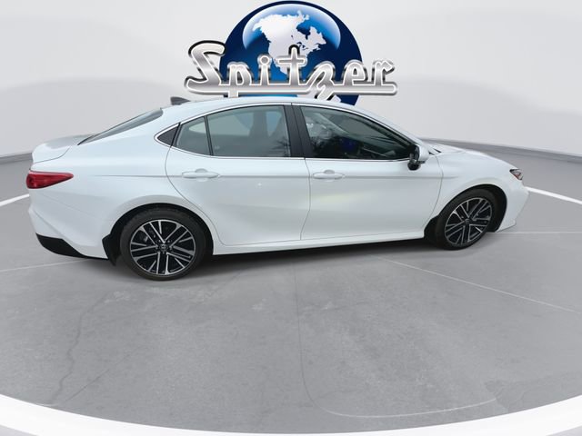 Used 2025 Toyota Camry XLE image 10