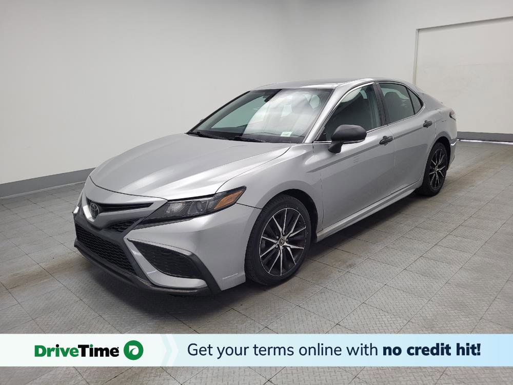 Used 2022 Toyota Camry SE FWD image 1