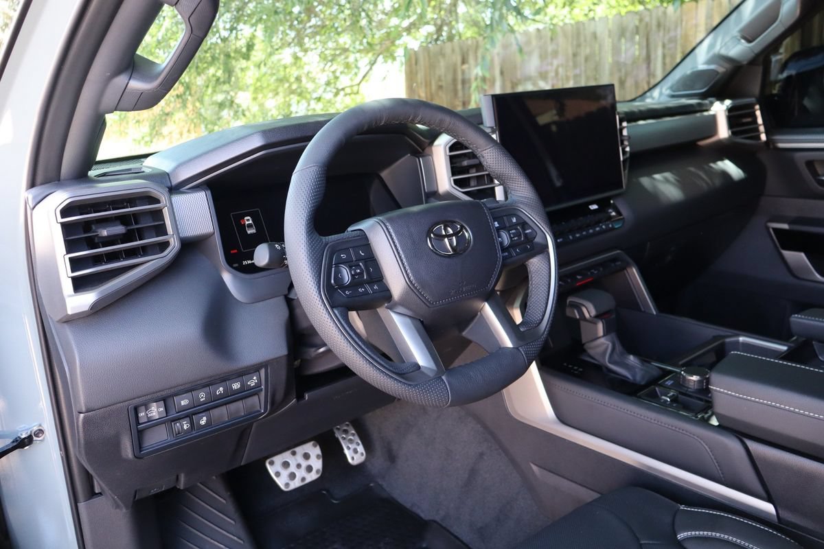 Used 2026 Toyota Tundra Limited w/ TRD Off-Road Package AWD/4WD image 15
