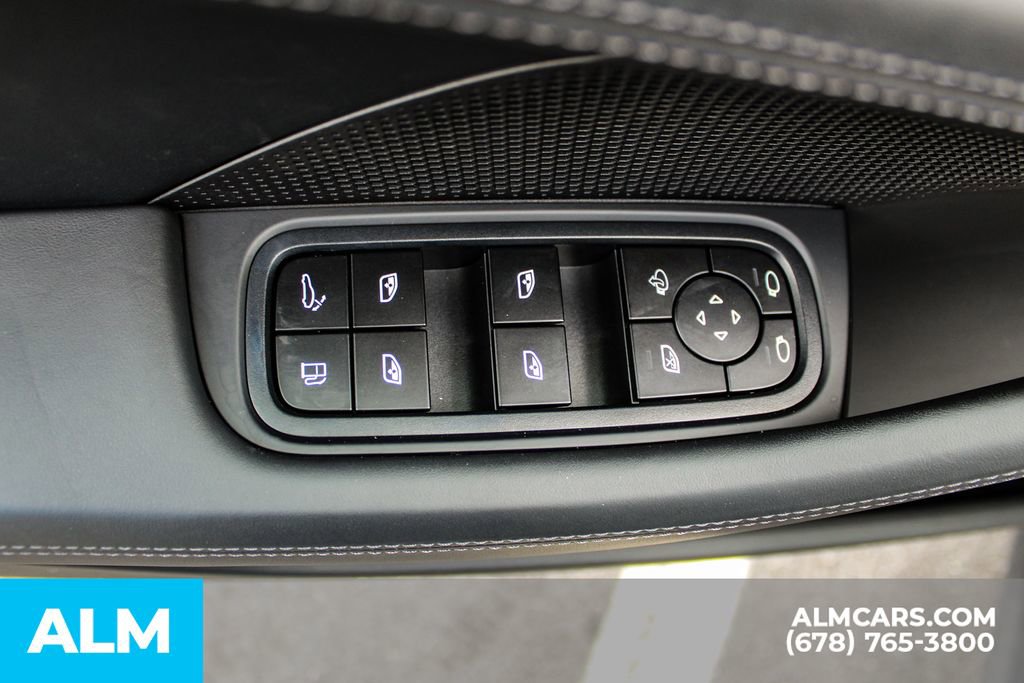 Used 2025 Porsche Panamera 4 image 40