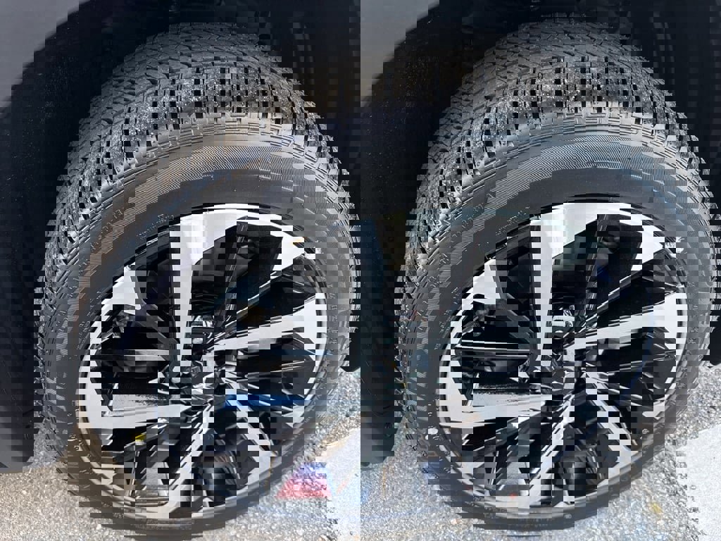 New 2025 Mitsubishi Outlander SEL image 13